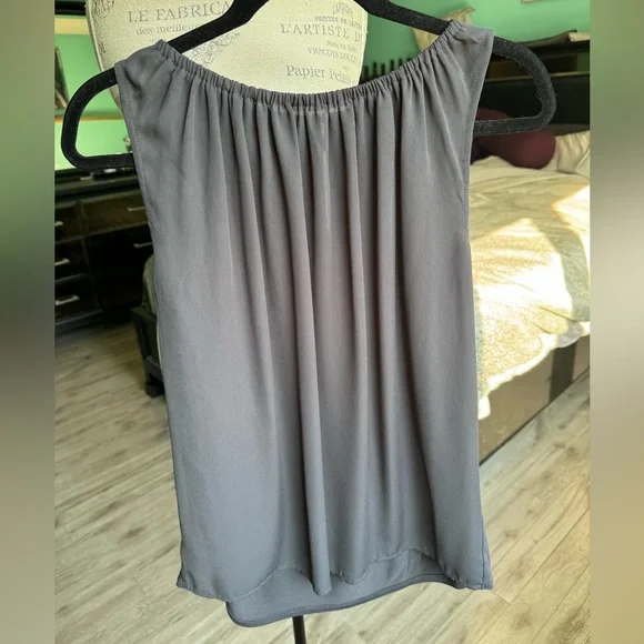 Loft Flowy Tank - Picture 3 of 9